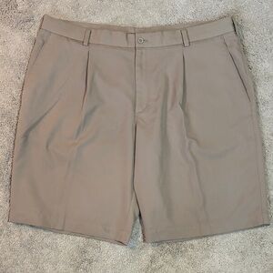 Nike Golf Men’s Pleated Lightweight Breathable Golf Shorts